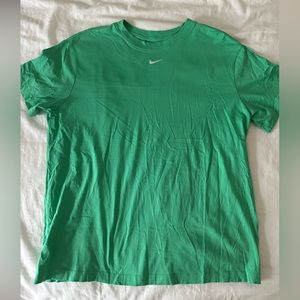 Women’s Nike Essential Tee